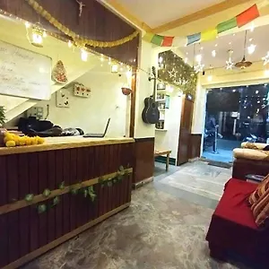 Genesis Homestay Hostal Agra (Uttar Pradesh)